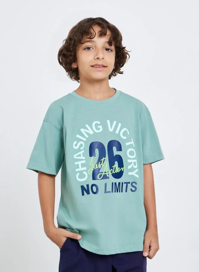 ستايلي تيشيرت فضفاض بطبعة جرافيك